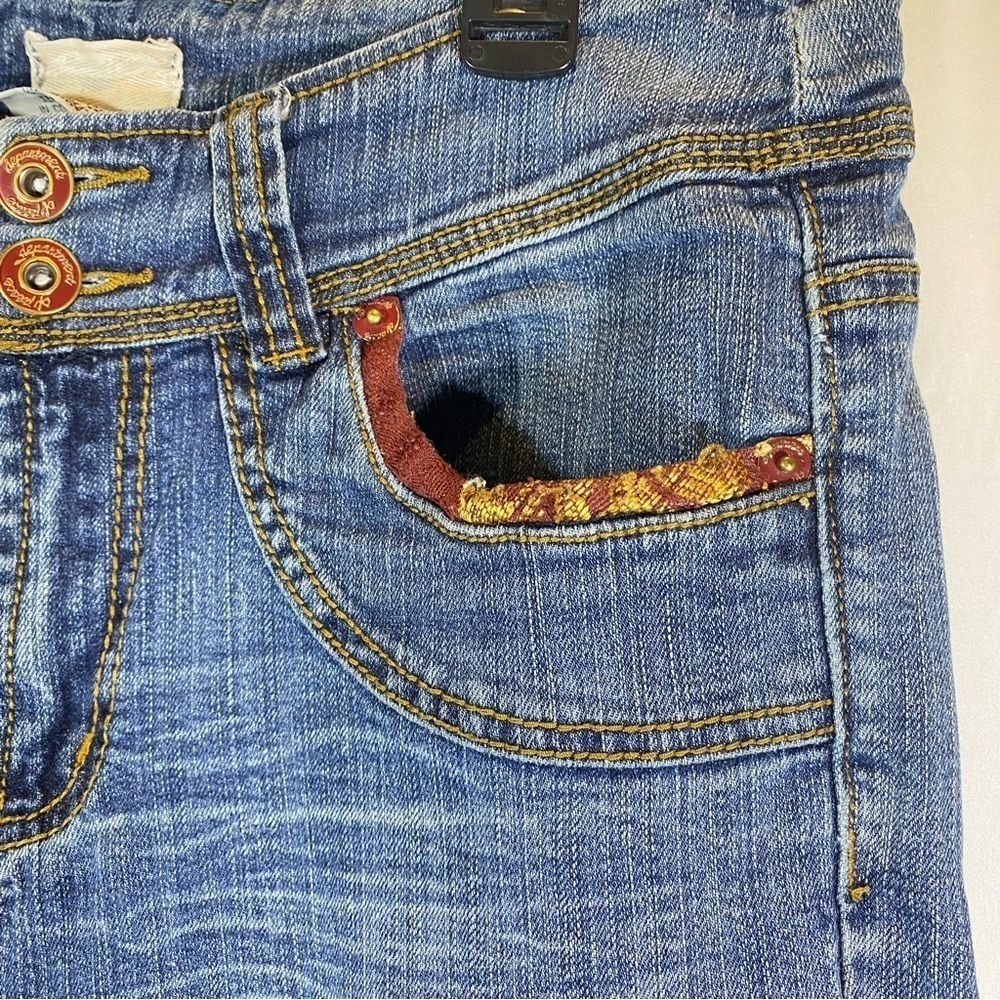 DEPARTMENT OF PEACE Women's size 10 denim bootcut distressed embellished jeans - Picture 5 of 11